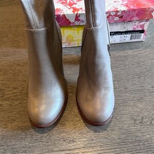 Chinese Laundry Gray Ankle Booties